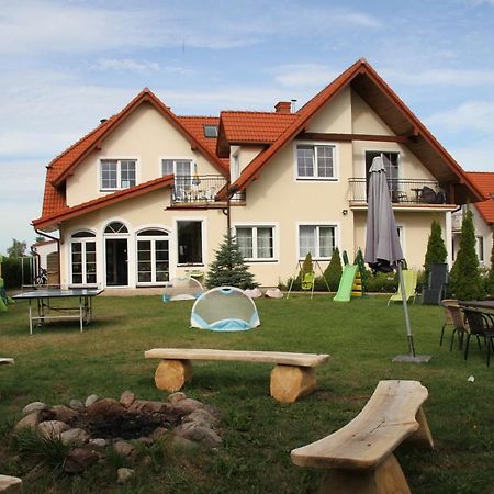 Dworek Leba I Domki Ranczo Itrich Exterior photo