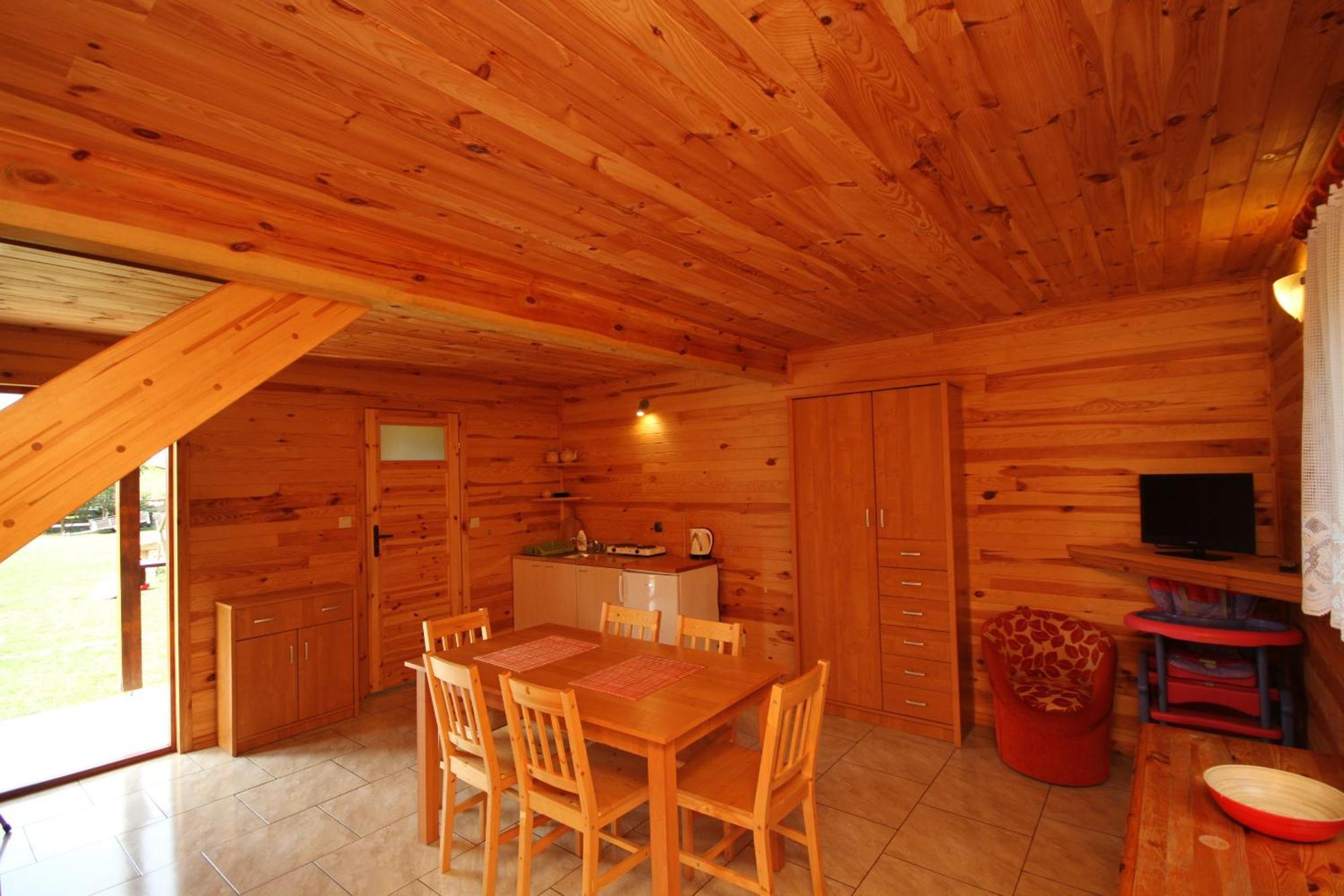 Dworek Leba I Domki Ranczo Itrich Exterior photo