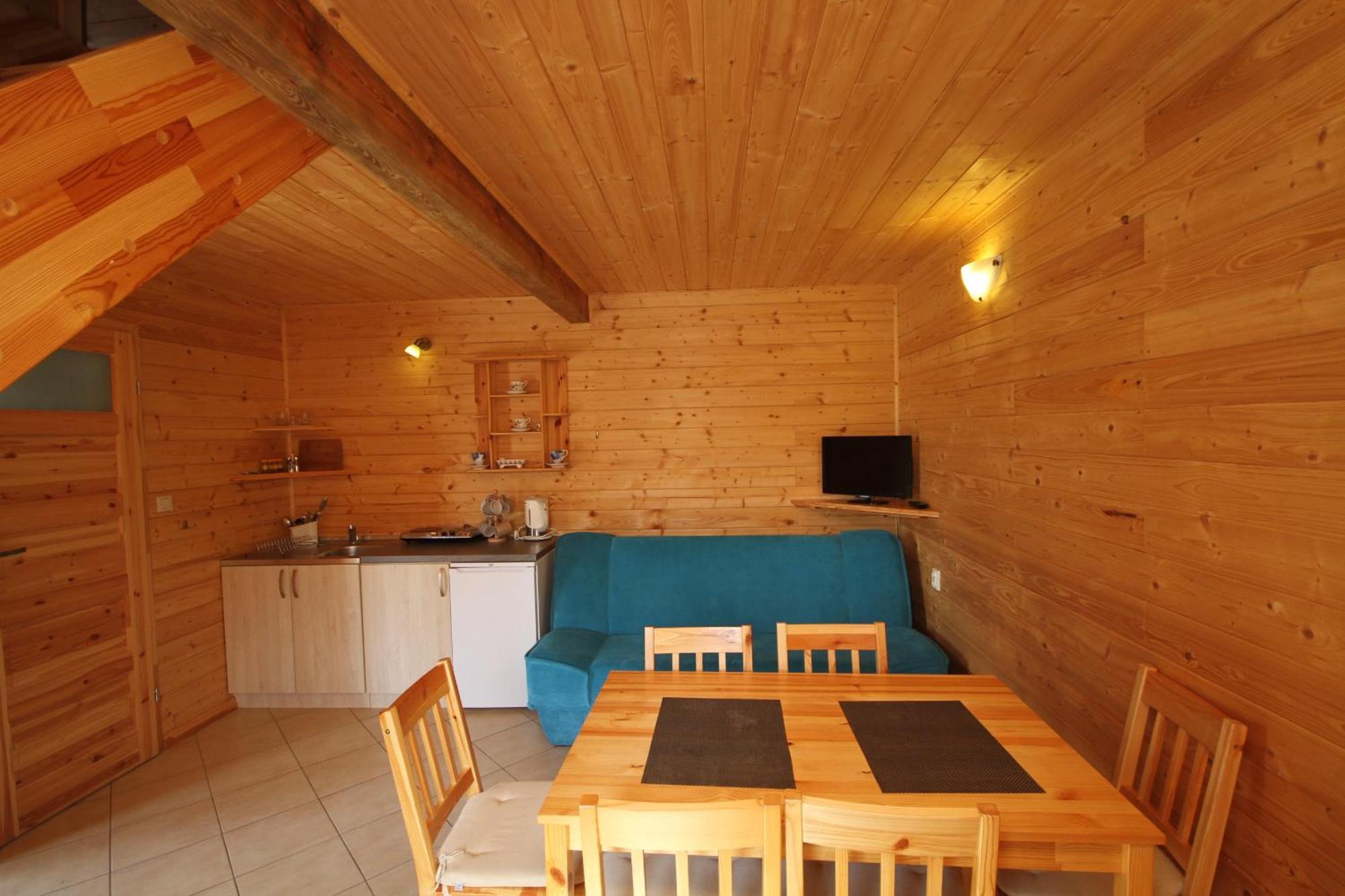 Dworek Leba I Domki Ranczo Itrich Exterior photo